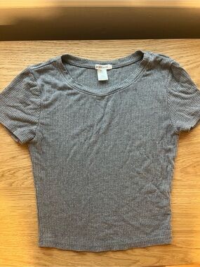 Bozzolo Heather Gray Ribbed Short Sleeve Scoop Neck Top